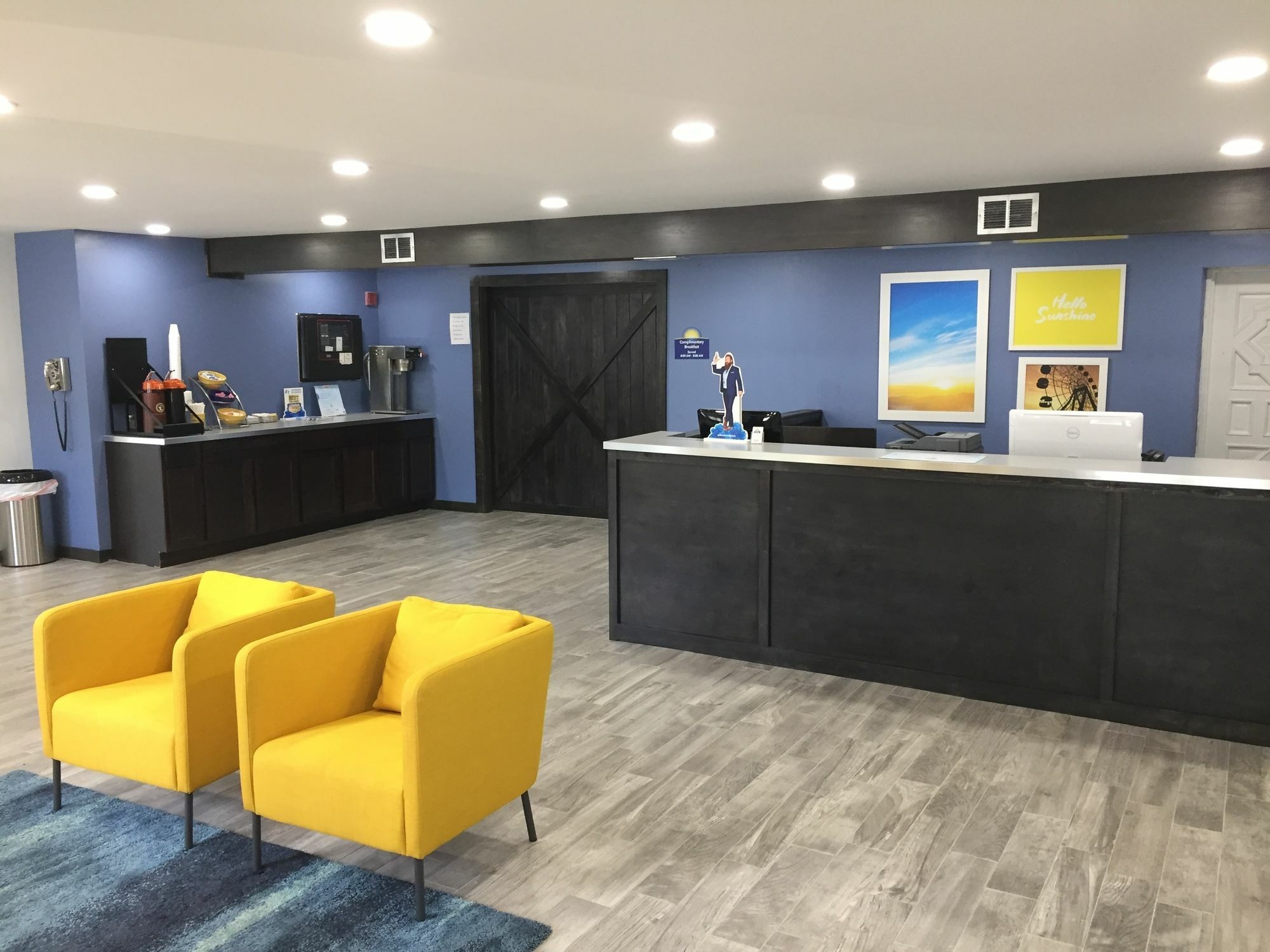 Days Inn & Suites By Wyndham Cincinnati North Springdale Esterno foto
